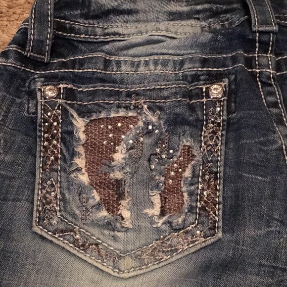 Miss Me—Signature Skinny Jean - Picture 4 of 7